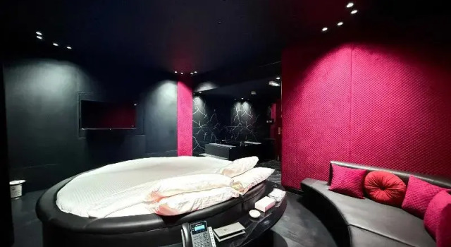 Люкс Royal Tulip Dancenter Suites Sharjah