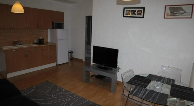 Четырёхместный номер Standard The Originals City, Hôtel Villancourt, Grenoble Sud
