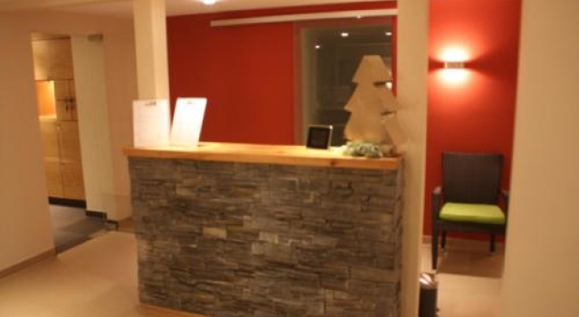 WeinBergHotel Nalbach, Забронировать Отель Трабен-Трарбах Мозель - Германия