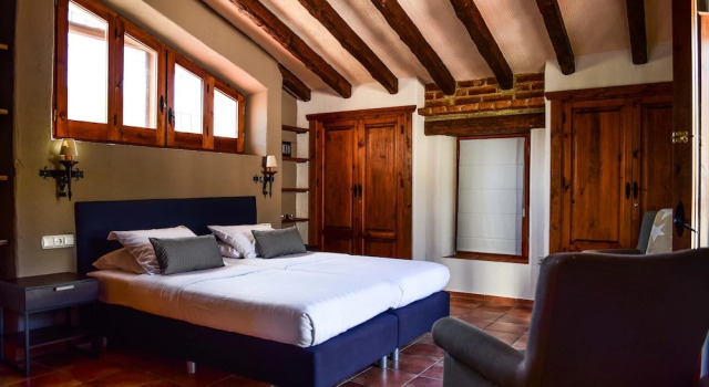 1144 Villa la Perla