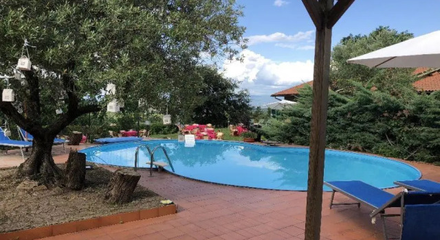 Коттедж villa di charme con piscina e jacuzzi tra Roma e Viterbo