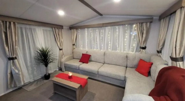 5 Geranium, Holiday Home in Oakdene Forest Park, Rezervasyon Otel Ferndown otoparklı oteller, Otopark