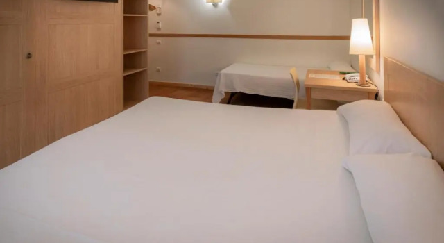 Трёхместный номер Standard Vilar Rural d'Arnes by Serhs Hotels