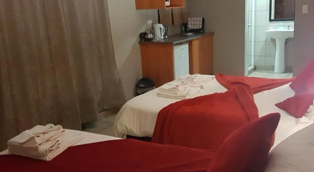 Трёхместный номер Standard Gemstone Guest House
