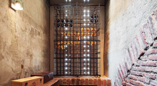 Unique 4 Bedroom Apartment near Duomo