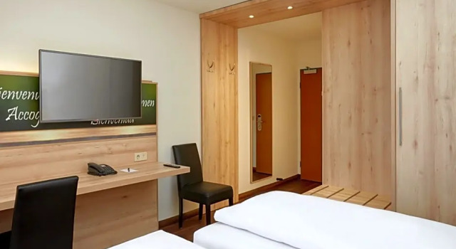 Номер Comfort H+ Hotel Stuttgart Herrenberg