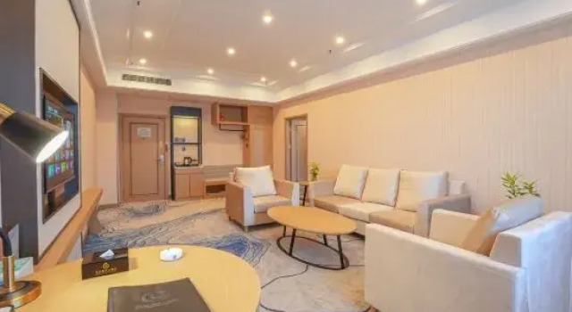Люкс Deluxe Kingshine Hotel