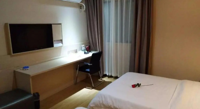 Номер Deluxe 7Days Premium Kunming New Asia Sports City Subway Station Branch
