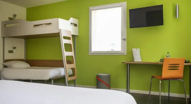 Семейный номер Standard ibis Styles Bourbon Lancy