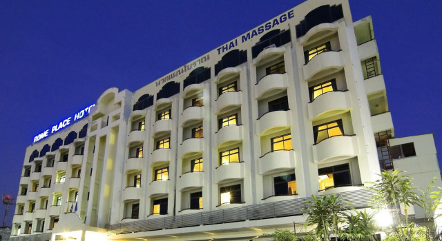 Rome Place Hotel, Забронировать Отель Отели Пхукета Таун с бассейном, рядом с Старый город Пхукета, Бассейн