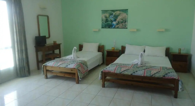 Студия Saloustros Apartments