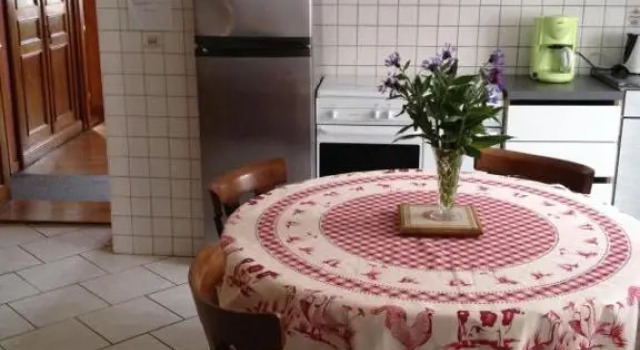 Gite HEINRICH, Rezerwuj Apartament Hotele w Ebersheim z parkingiem, Parking