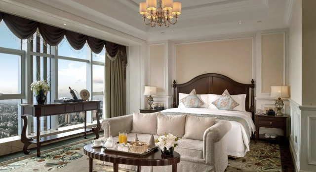Yinxin Century Hotel