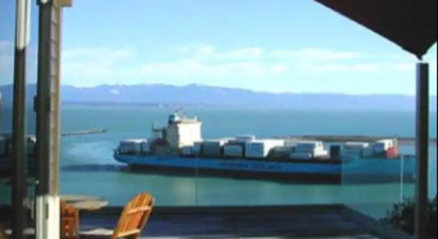 Harbour View Apartments