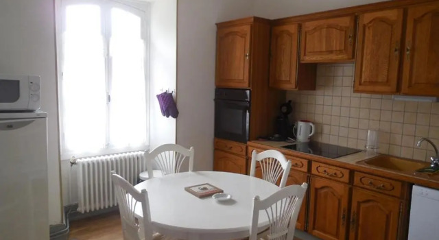 Коттедж с 3 комнатами Homestay Château De Saint-Maixant