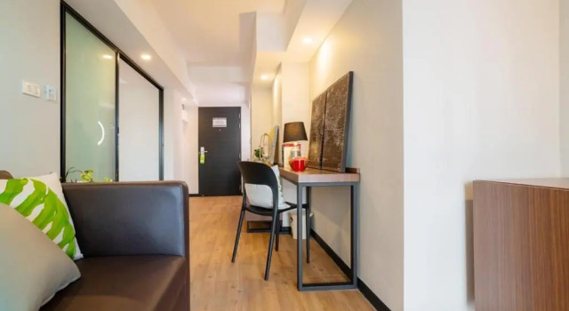 Люкс The Home Hotel SHA