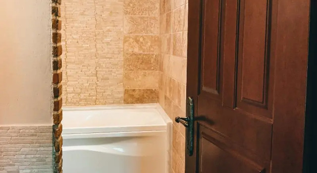 Полулюкс Deluxe с балконом Elena Guesthouse
