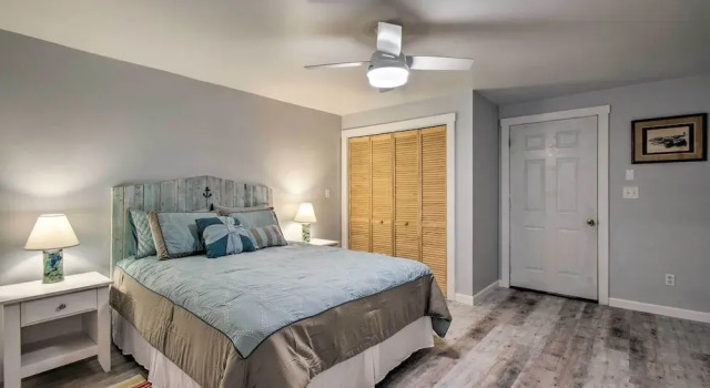 Апартаменты Martha's Vineyard Apt ~ 1 Mile to Inkwell Beach!