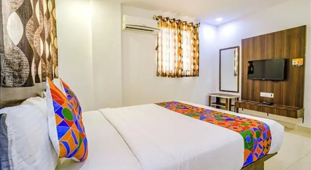 FabExpress Galaxy Lodge