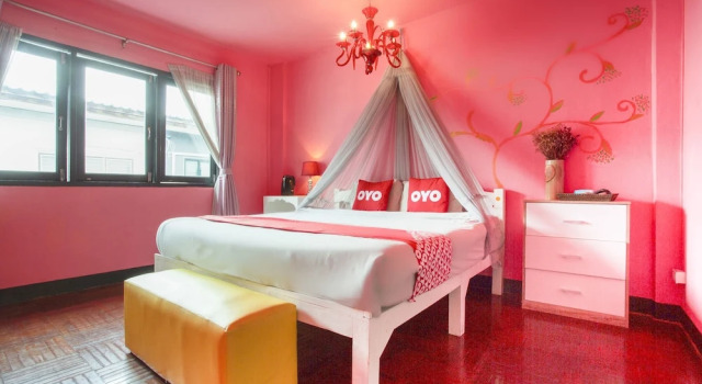 Номер Deluxe OYO 75303 V Home Guesthouse Sunday Night Market