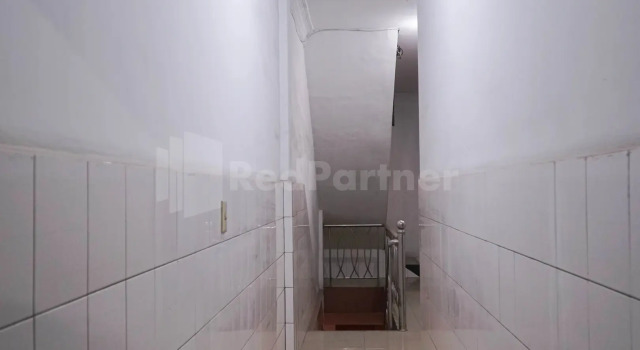 Edbert Guesthouse RedPartner