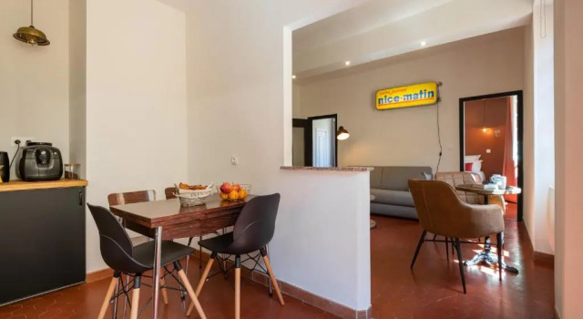 Papa Riviera - Nice Old Town - 2 bedrooms, Забронировать Отель Ницца Приморские Альпы, рядом с Набережная Соединенных Штатов