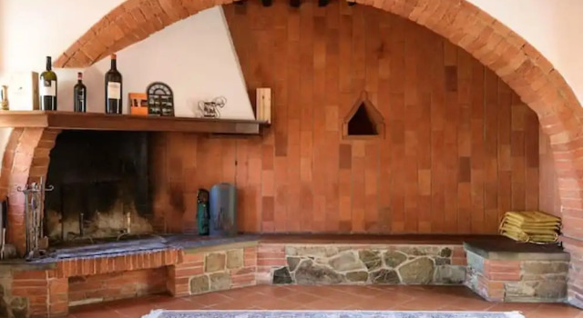 Villa With 9 Bedrooms in Sinalunga, With Wonderful Mountain View, Private Pool, Enclosed Garden, Buchen Sie Villa Villen in Sinalunga, Villa