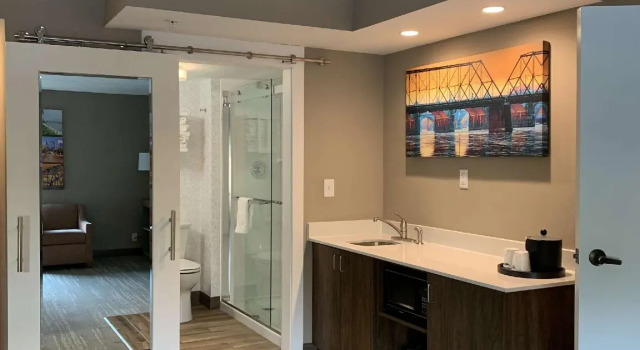 Двухместный люкс Hampton Inn Harrisburg-East/Hershey