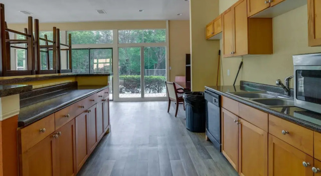 Апартаменты c 1 комнатой Gainesville Condo w/ Patio, 2 Mi to UF Campus!