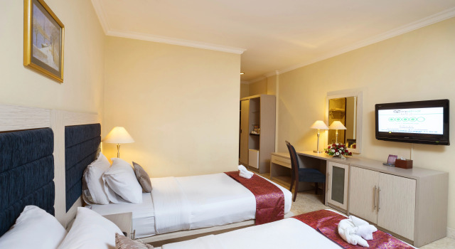 Royal Hotel and Villa Batu
