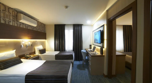 Семейный номер Standard Saffron Hotel