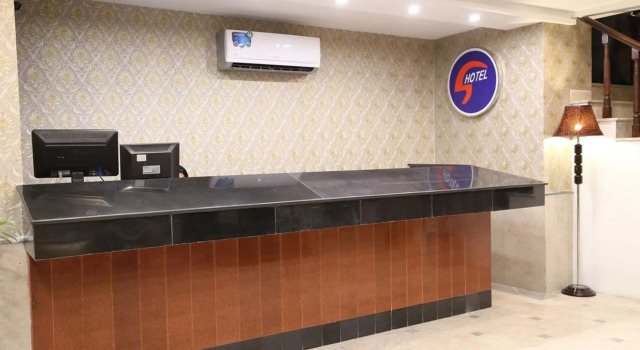 Hotel Shanghai, Rezerwuj Hotel Tanie hotele w Lahaur, w pobliżu Lahore Stock Exchange