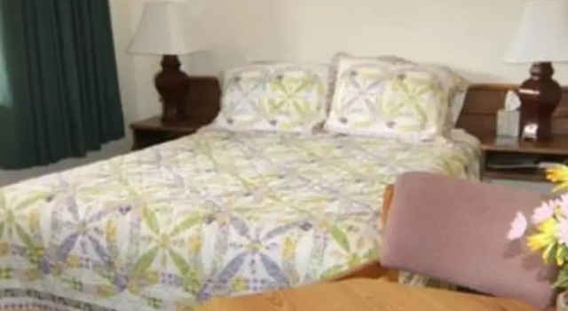 Люкс Columbia Inn Motel CA 49