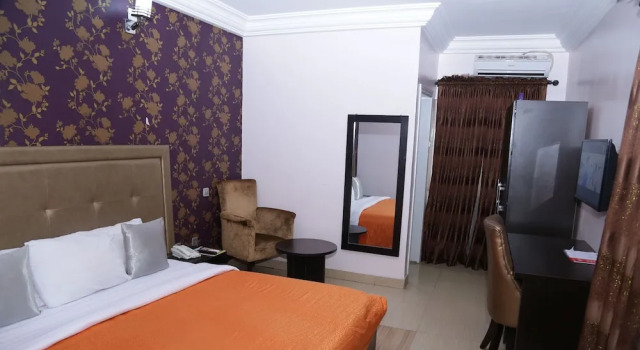 Standard Zimmer Hotel Ibis Royale Owerri