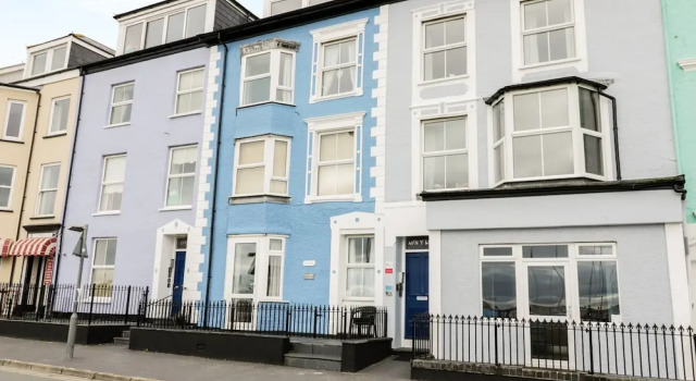 Min y Mor 1, Aberdovey, Забронировать Дом для отпуска Абердифи Сноудония, рядом с Гольф-клуб Aberdovey