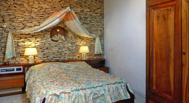 Charming stone Tiny House with private terrace, Villes-sur-Auzon