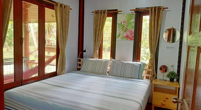 Коттедж с 2 комнатами с балконом Baan Moonchan House