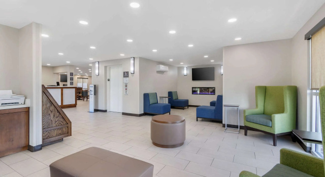 Comfort Inn & Suites, Buchen Sie Hotel Brunswick Georgia