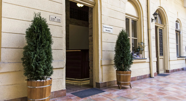 Centrooms House