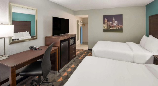 Clarion Pointe Indianapolis Northeast
