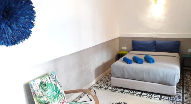 Chic Riad  Terrasse Jardin Doce Faniente, Забронировать Отель Отели Марракеш-Тенсифт-Эль-Хауз с парковкой, Парковка