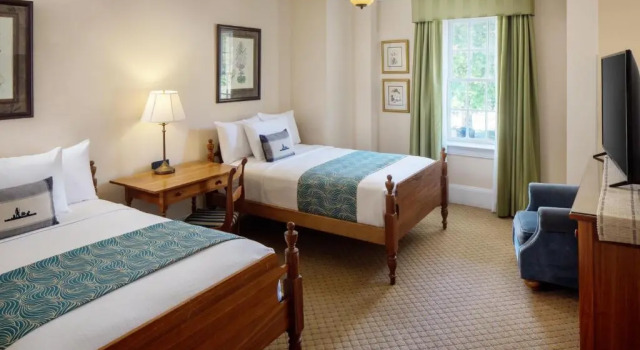 Четырёхместный номер Standard Historic Boone Tavern