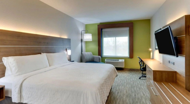 Двухместный номер Standard Holiday Inn Express Hotel & Suites Mankato East by IHG