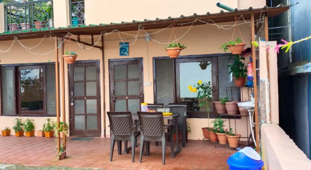 Vineet Homestay, Rezervovat Rekreační dům Hotely v Uttarakhand s parkováním, Parkování