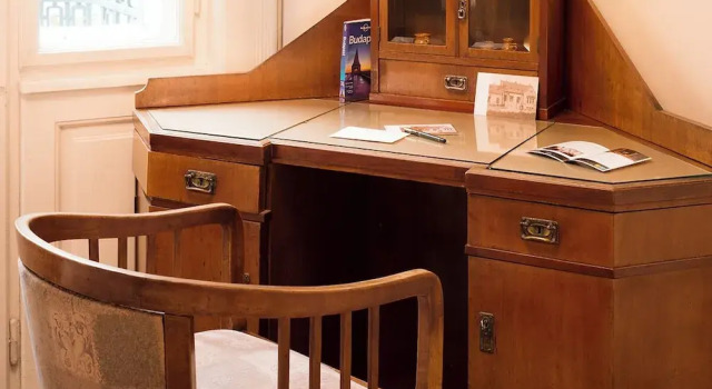Трёхместный номер Standard с балконом Hotel Abel Pension Budapest