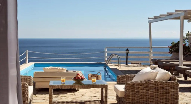 Вилла с 3 комнатами Orfos Villas