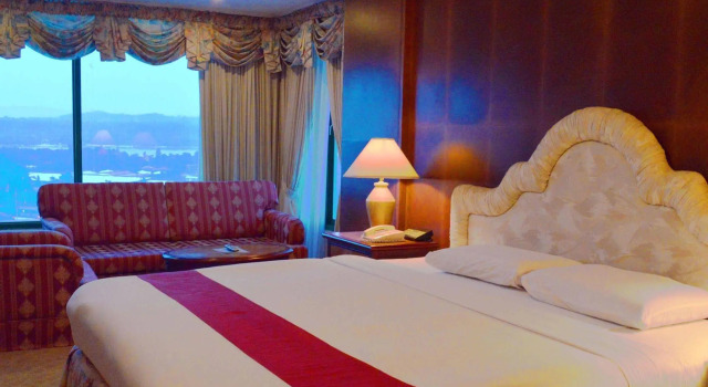 Grand Regal, Rezervovat Hotel Hotely v Davao se snídaní, Snídaně
