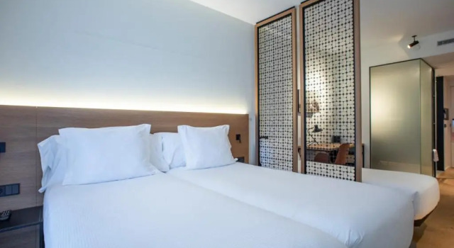 Трёхместный номер Deluxe Hotel Paxton Barcelona