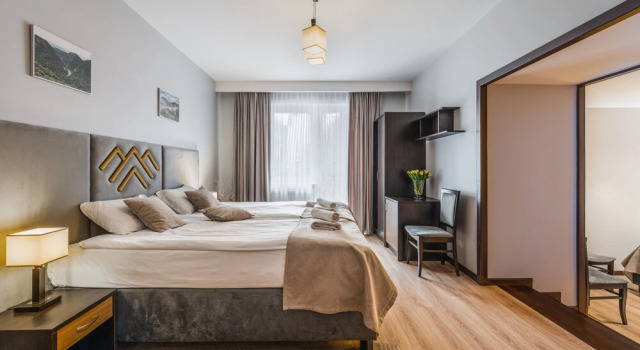 Четырёхместный номер Standard с балконом Hotel Smile Pieniny