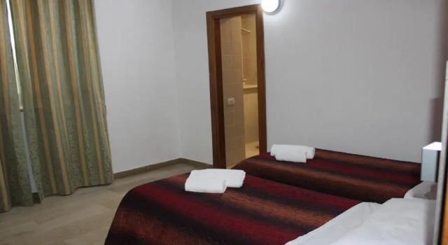 Hc1 S.r.l. - Hotel Center 1 - 2 - 3, Забронировать Отель Рим Лацио, рядом с Piazza San Giovanni in Laterano